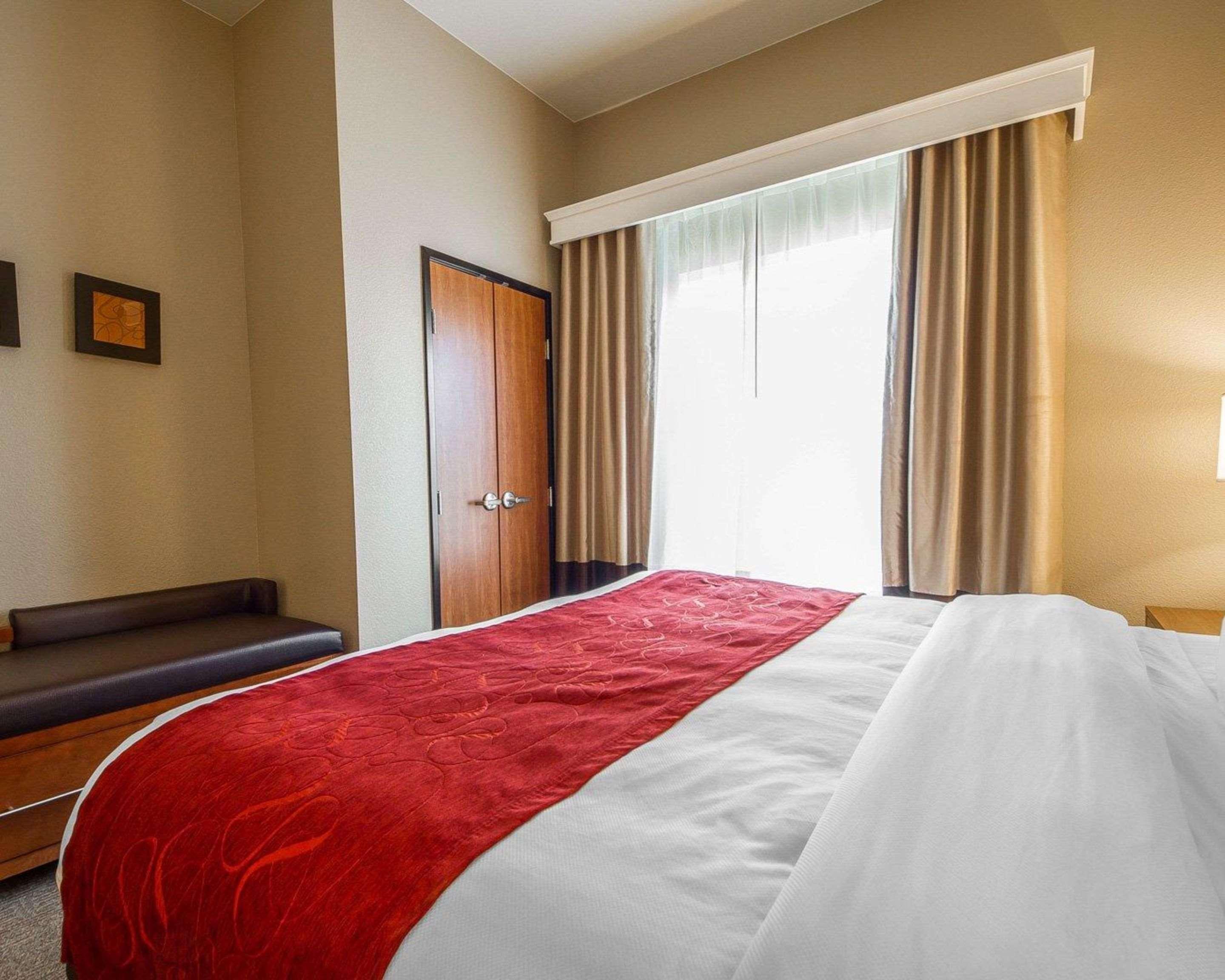 Comfort Suites Redding - Shasta Lake Экстерьер фото