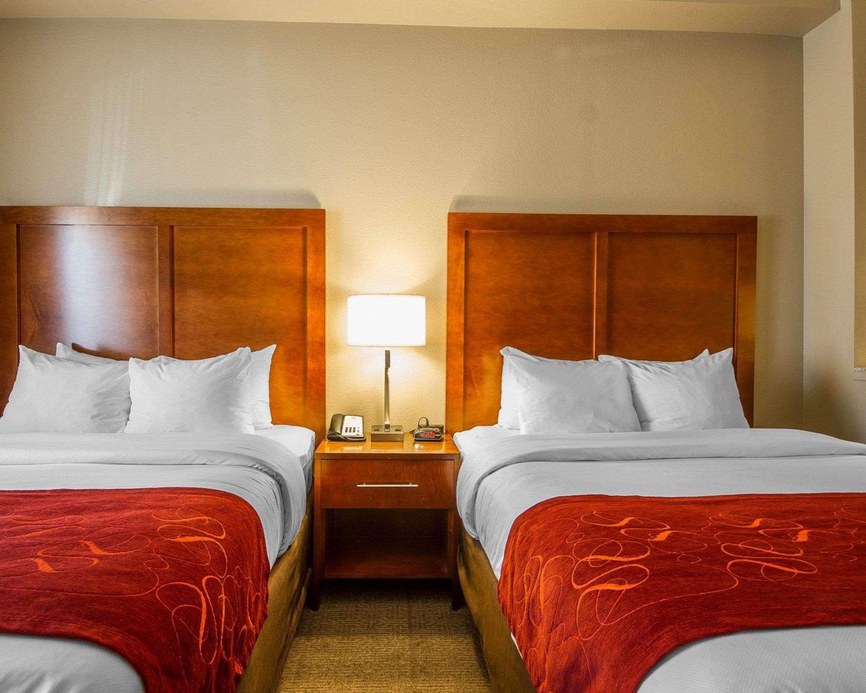 Comfort Suites Redding - Shasta Lake Экстерьер фото