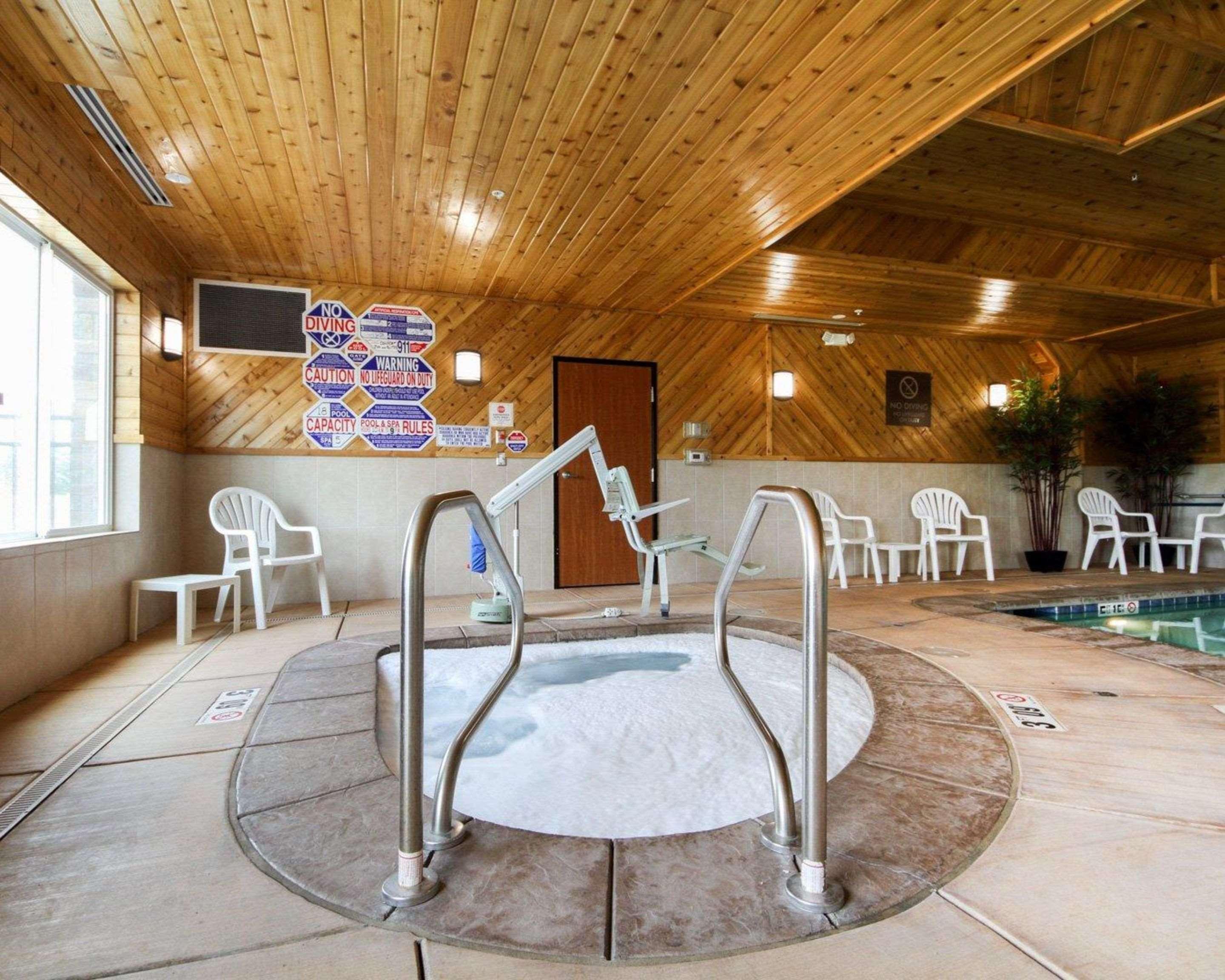 Comfort Suites Redding - Shasta Lake Экстерьер фото