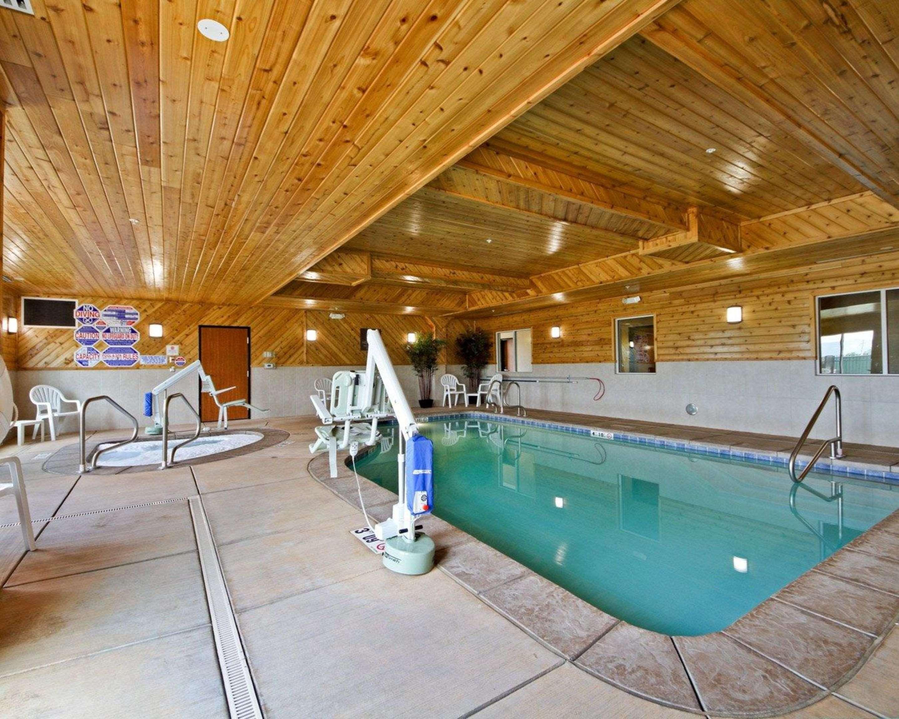Comfort Suites Redding - Shasta Lake Экстерьер фото
