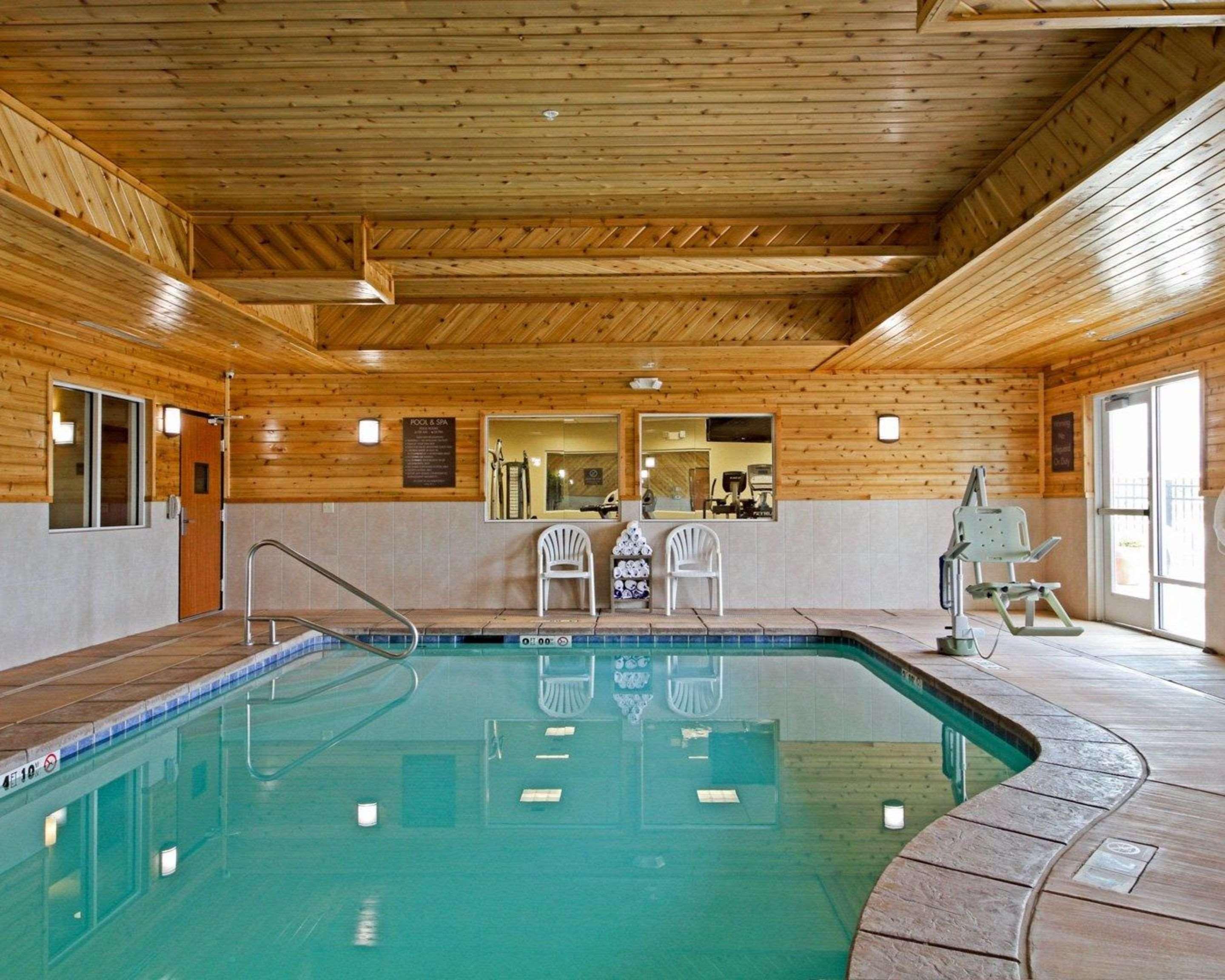 Comfort Suites Redding - Shasta Lake Экстерьер фото