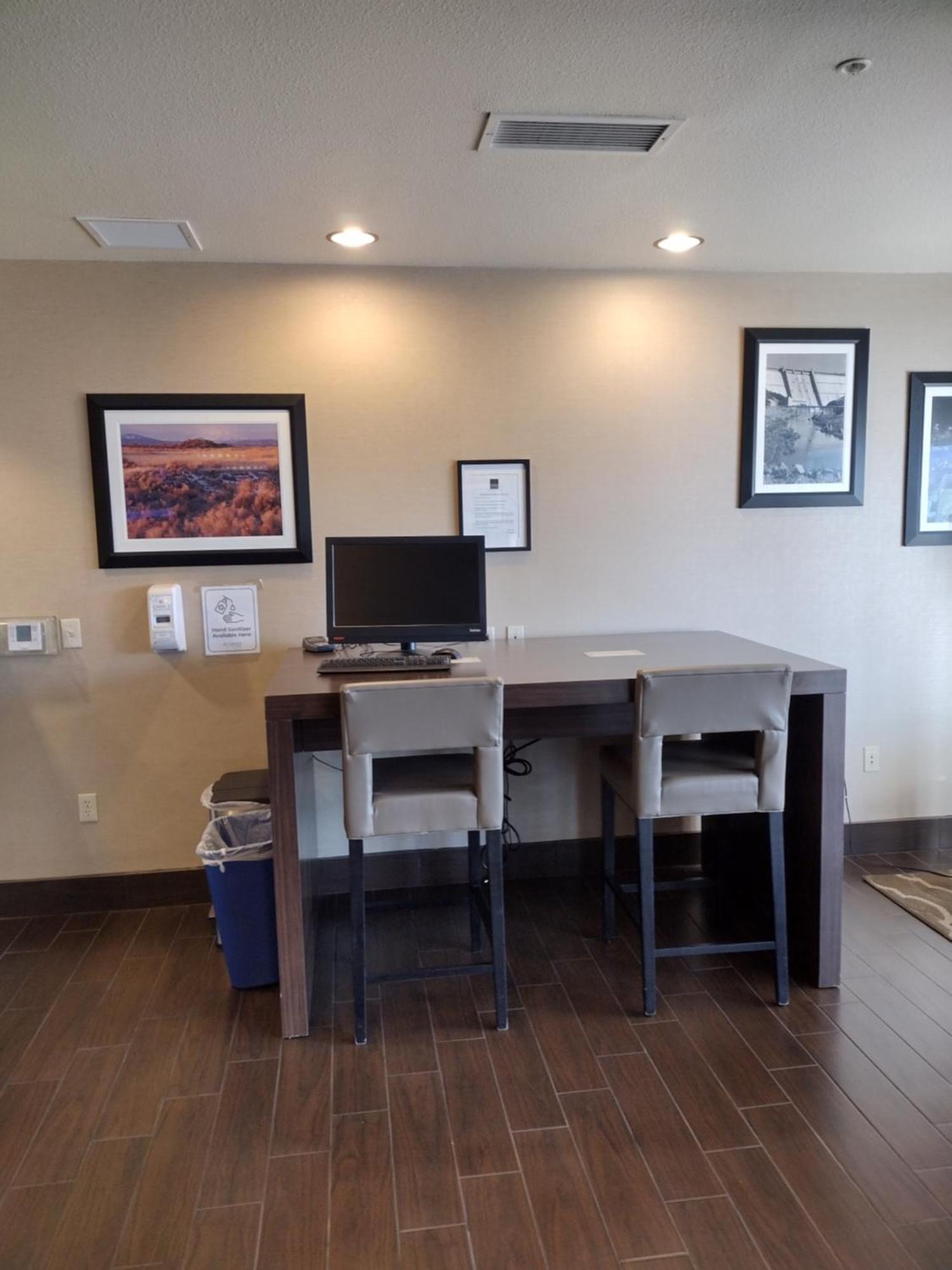 Comfort Suites Redding - Shasta Lake Экстерьер фото
